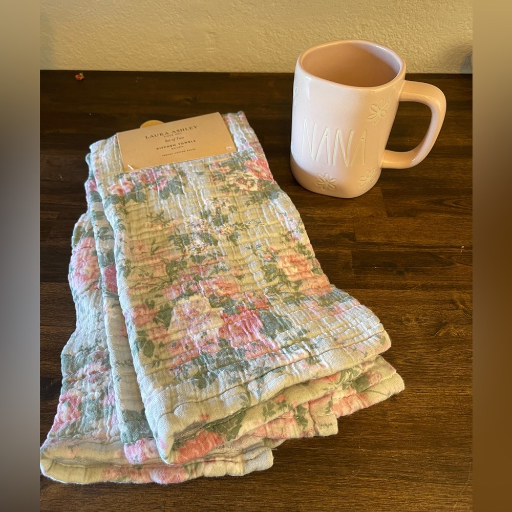 NWT NANA gift w/ Rae Dunn Nana Mug &‎ Rachel Ashwell Cotton Gauze Towels